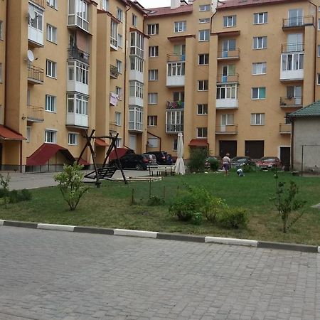 3-К Квартира Διαμέρισμα Ιβανό-Φρανκίβσκ Εξωτερικό φωτογραφία